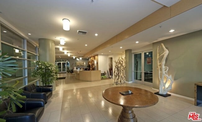 Building Photo - 267 San Pedro St