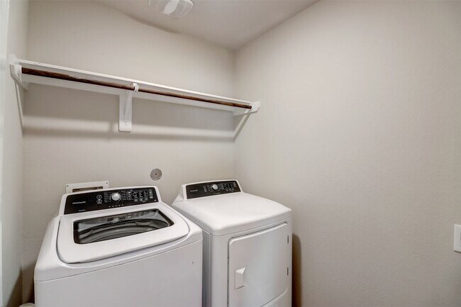 Building Photo - 5514 Peralta Mills Way