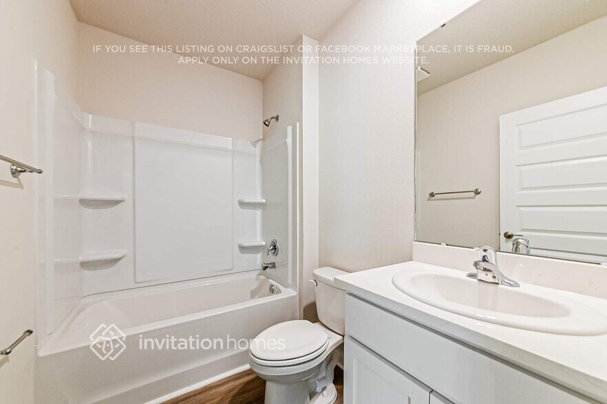 Building Photo - 18306 Wheathouse Pl