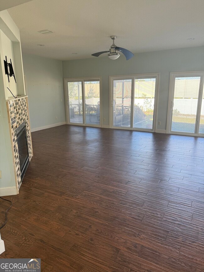 Building Photo - 1403 Tanager Trail