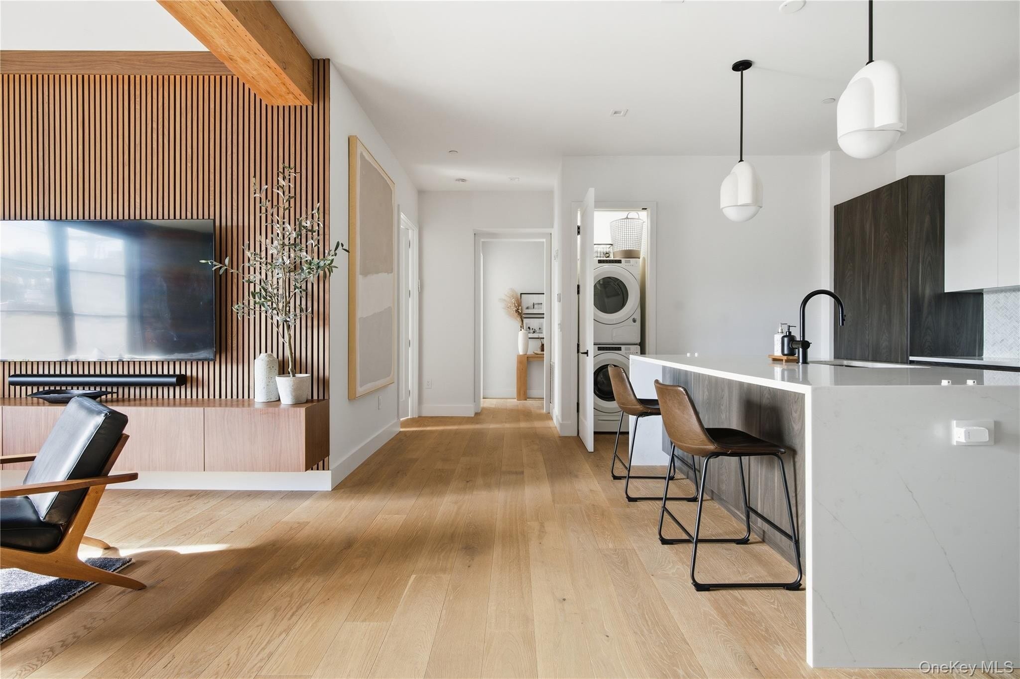 Building Photo - 50 Chestnut St