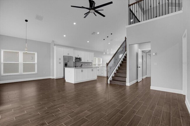 Building Photo - 2806 Moultrie Creek Dr