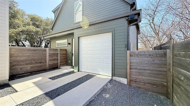 Building Photo - 3417 Elija St