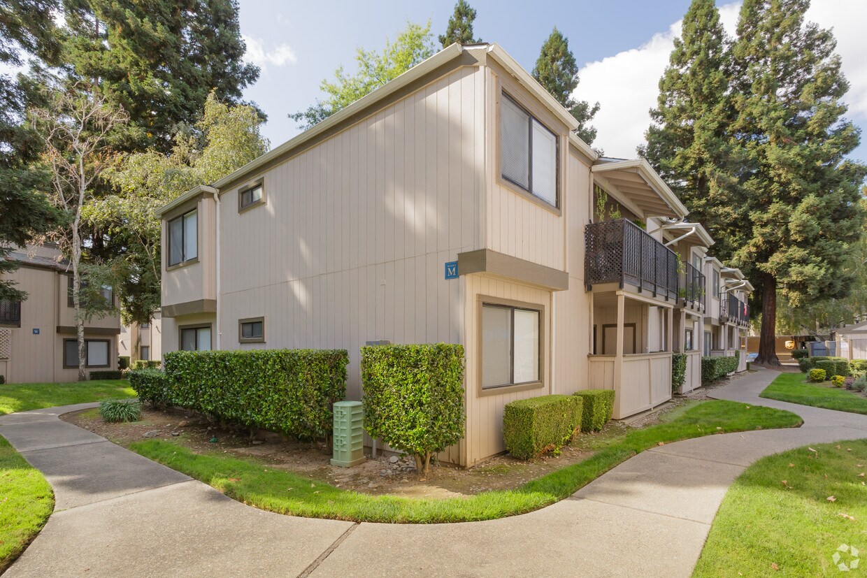 Natomas Village Apartments Sacramento