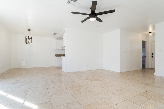 Living to dining view unfurnished - 3112 La Mesa Dr