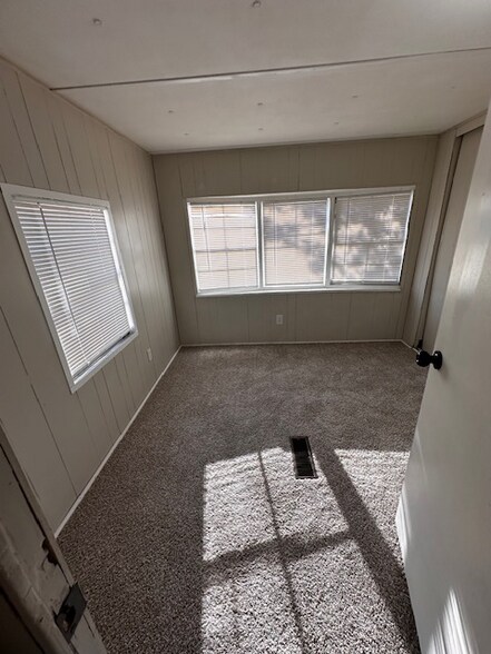 Building Photo - 111 Brighttown Rd