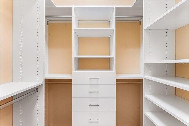 Building Photo - 1308 Thornapple Dr