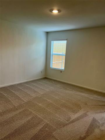 Building Photo - 1033 Raintree Rd