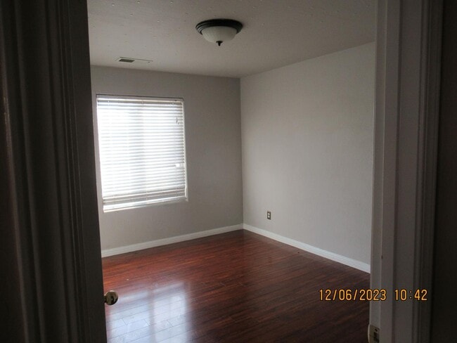 Building Photo - 1244 Holt Ave