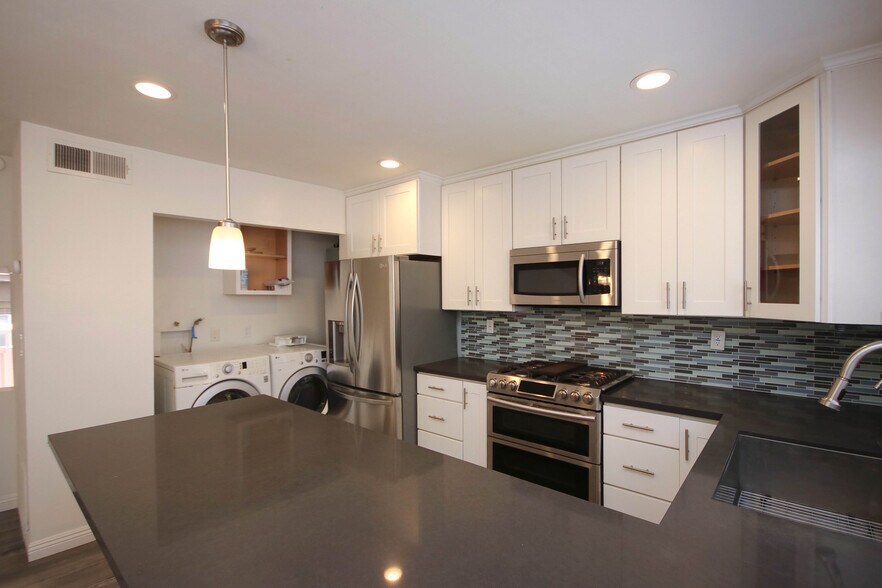 Building Photo - 1508 Dixon St