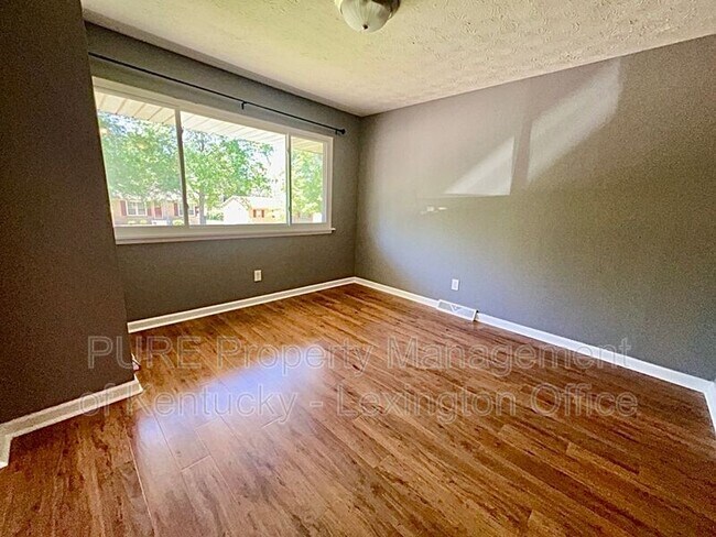 Building Photo - 3628 Bold Bidder Dr