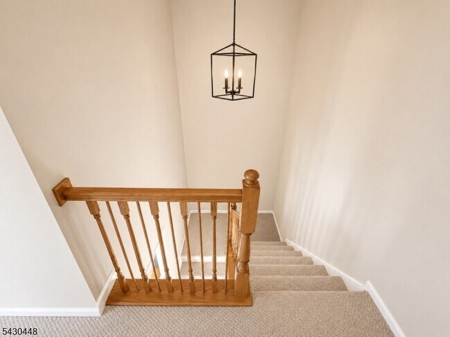 Building Photo - 774 Sassafras Ct