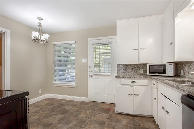 Building Photo - 511 Classen Dr