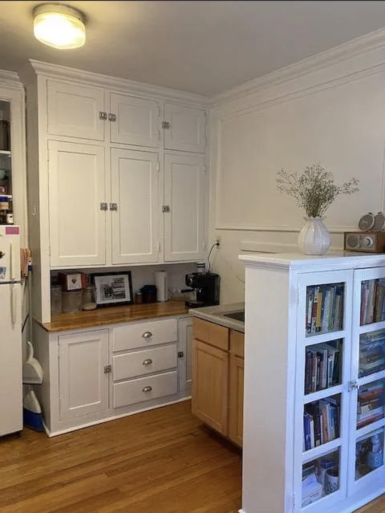 Building Photo - 1500 W Chase Ave