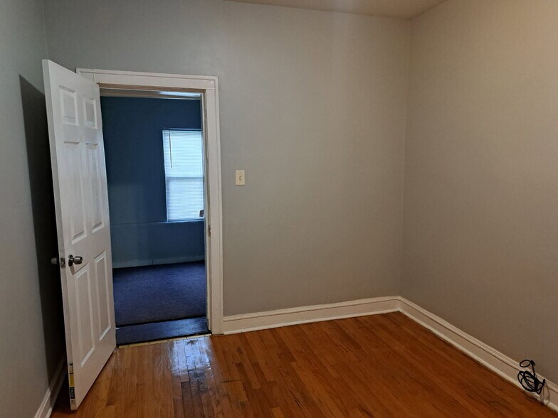Building Photo - 7810 S Marshfield Ave