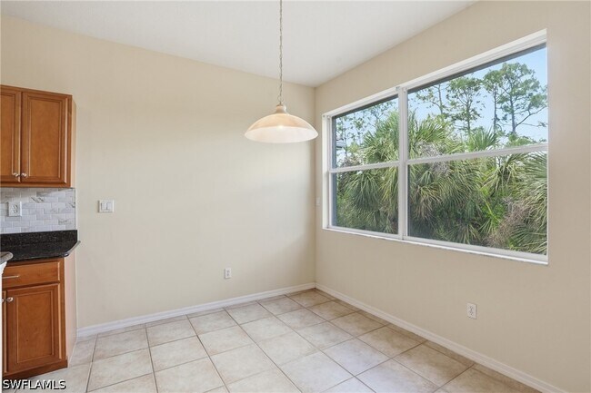 Building Photo - 12854 Carrington Cir