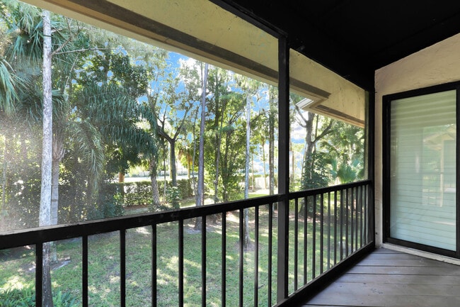 Building Photo - 13105 Belhaven Ct