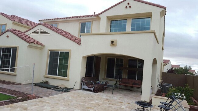 Building Photo - Beautiful 5 bed 3 bath home in Ocotillo Waters