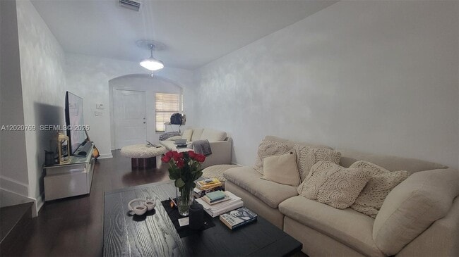 Building Photo - 438 NE 194th Terrace
