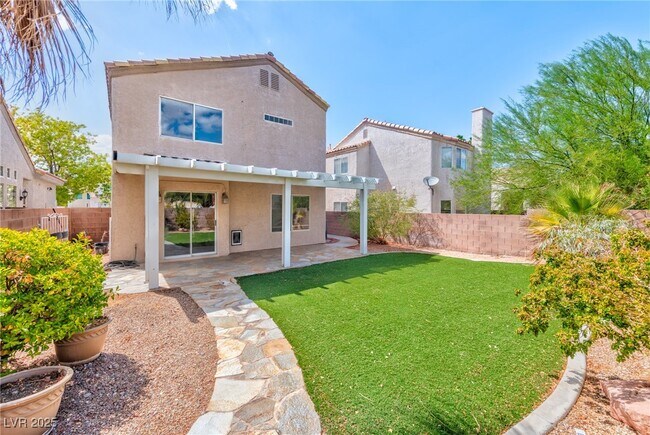 Building Photo - 3520 Tuscany Village Dr