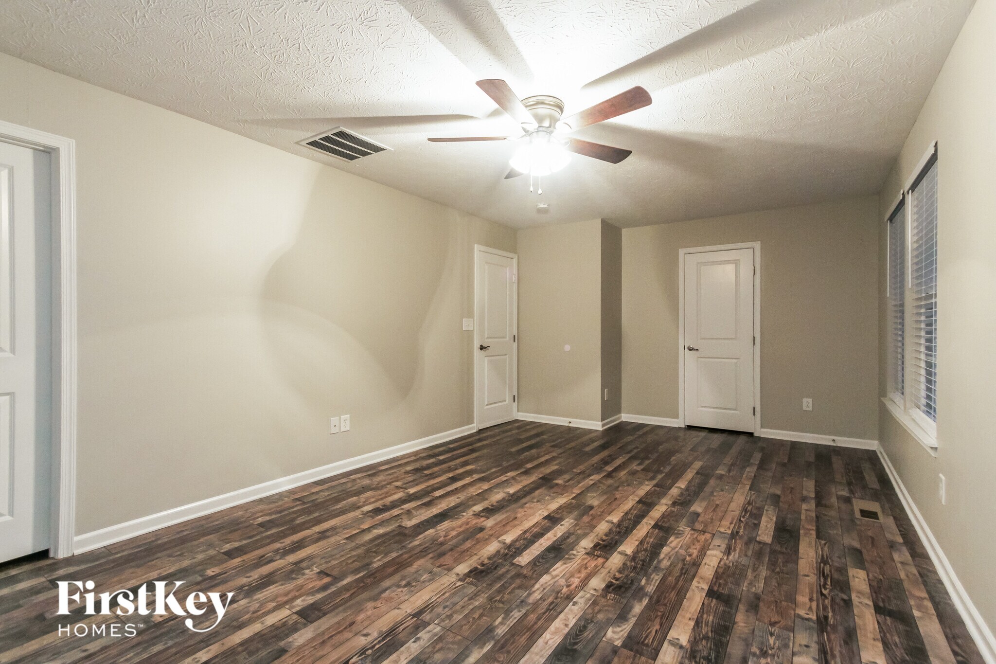 Building Photo - 8305 Wheatfield Dr