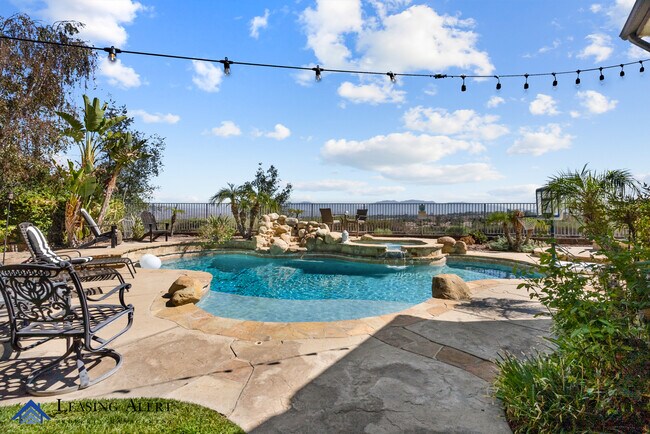 Building Photo - 26802 Pine Cliff Pl
