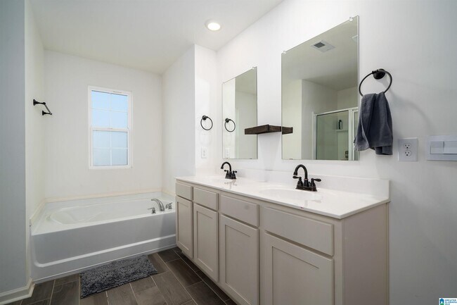 Building Photo - 1447 Archers Cv Wy