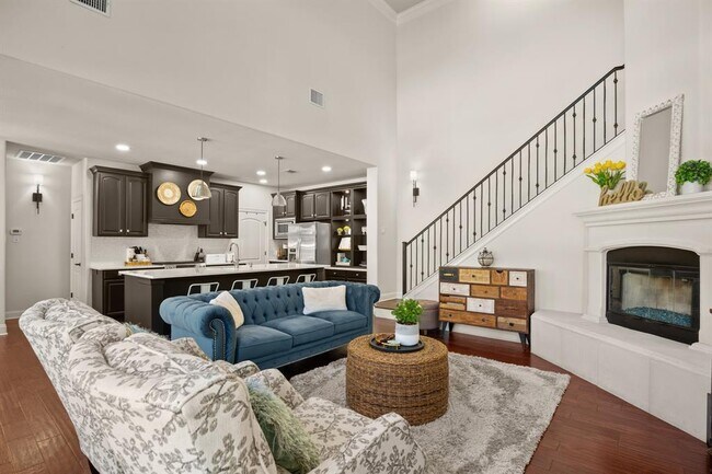 Building Photo - 119 Via Villina