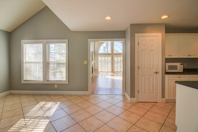 Building Photo - 219 Brandywine Pl Dr