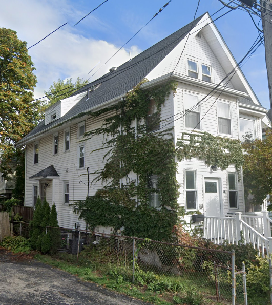 Building Photo - 17 Holman St