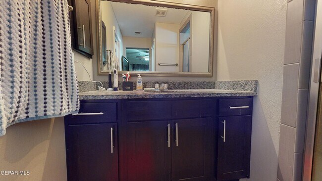 Building Photo - 12132 Mesquite Thorn Dr