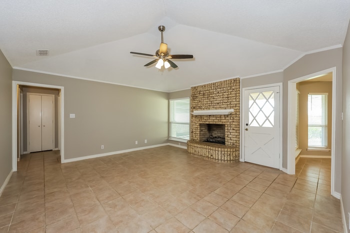 Building Photo - 106 Pueblo Dr