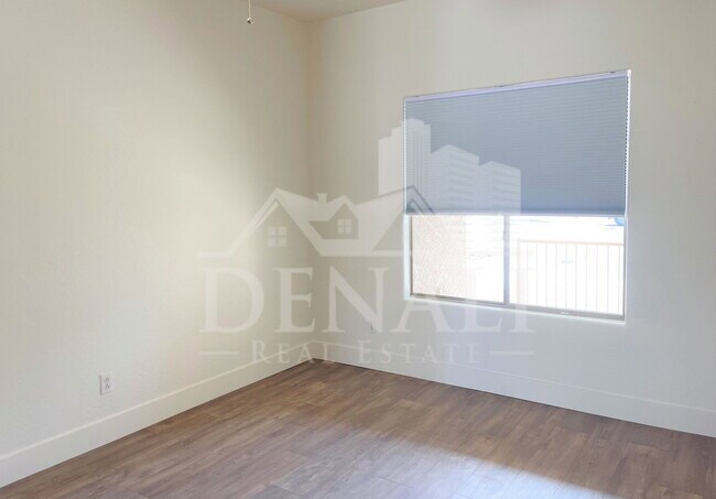 Building Photo - 21192 E Saddle Way