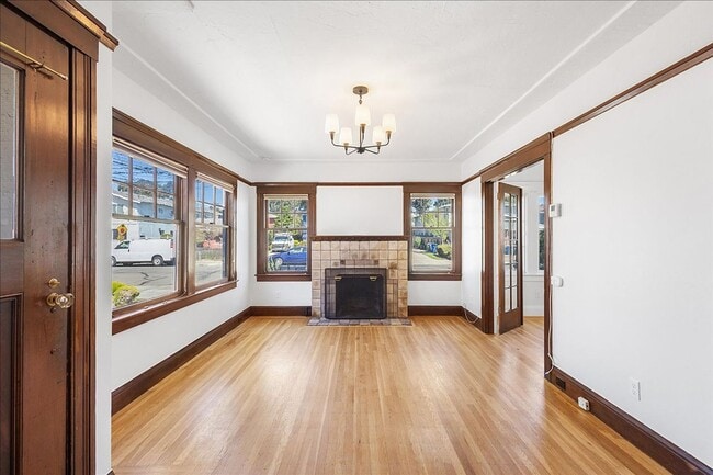 Building Photo - 2134-2138 Clinton Ave