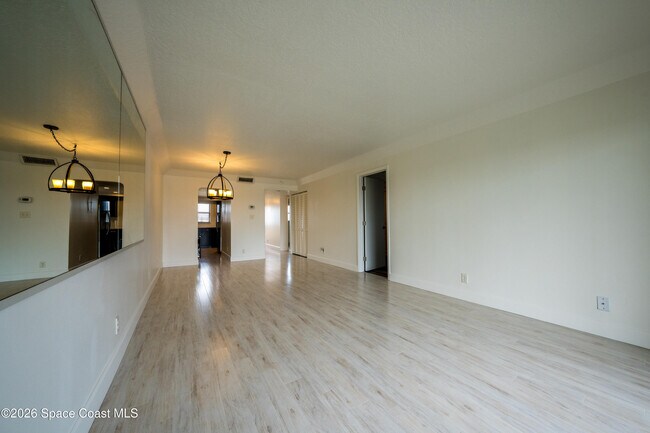 Building Photo - 500 Palm Springs Blvd