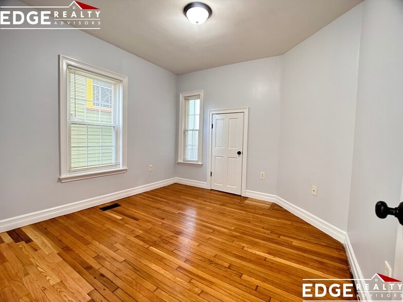 Building Photo - 41 Dracut St