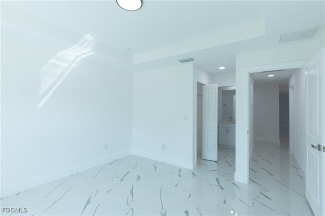 Building Photo - 4800 Nelson Dr