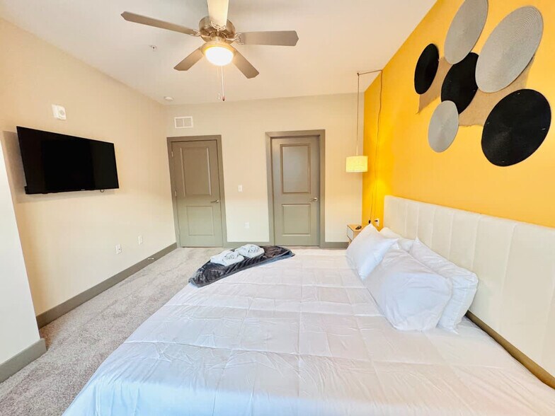 Building Photo - 9260 Vintage Hills Way