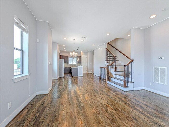 Building Photo - 2503 Garrow St