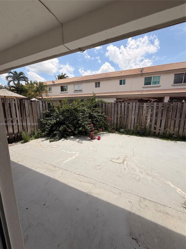 Building Photo - 7446 SW 162nd Ct