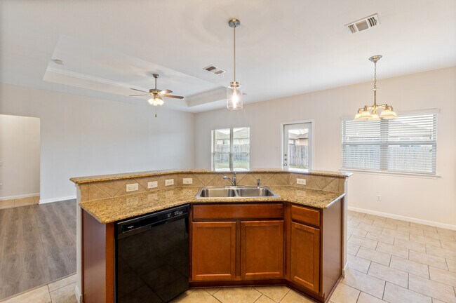 Building Photo - 503 Parkfield Ln