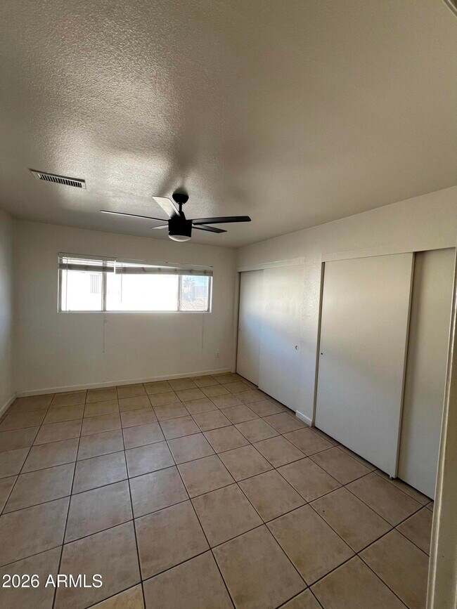 Building Photo - 4431 N 53rd Ln