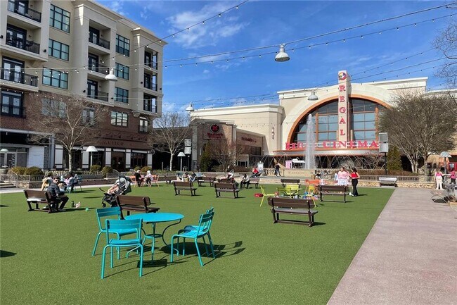 Building Photo - 7110 Woodland Ln