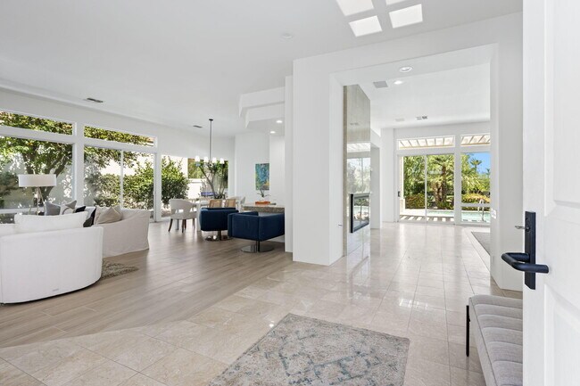 Building Photo - 75070 Muirfield Ct