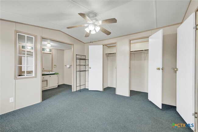 Building Photo - 259 McKnight Rd