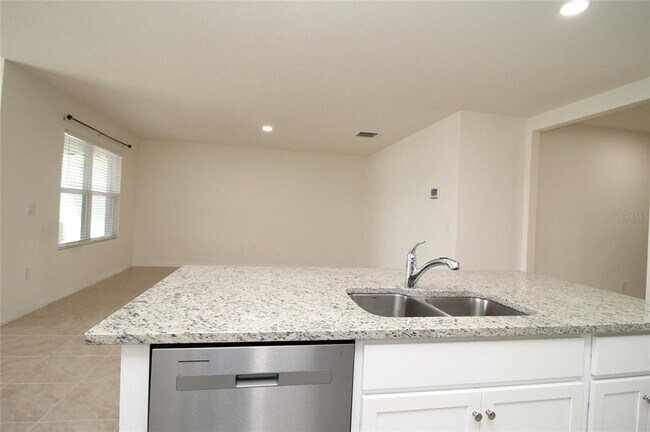 Building Photo - 9488 Black Walnut Dr
