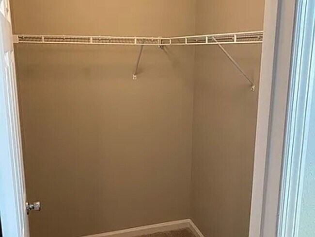 Building Photo - Charming 2-Story Townhome for Rent