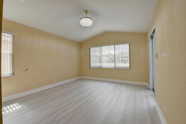 Building Photo - 11182 Sea Grass Cir
