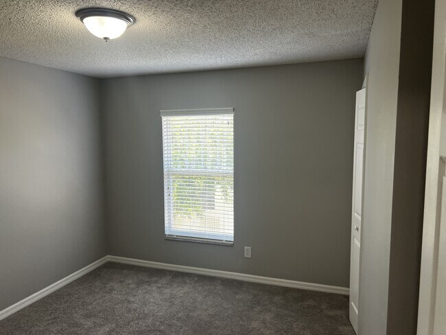 Building Photo - 2060 Cypress Bay Blvd