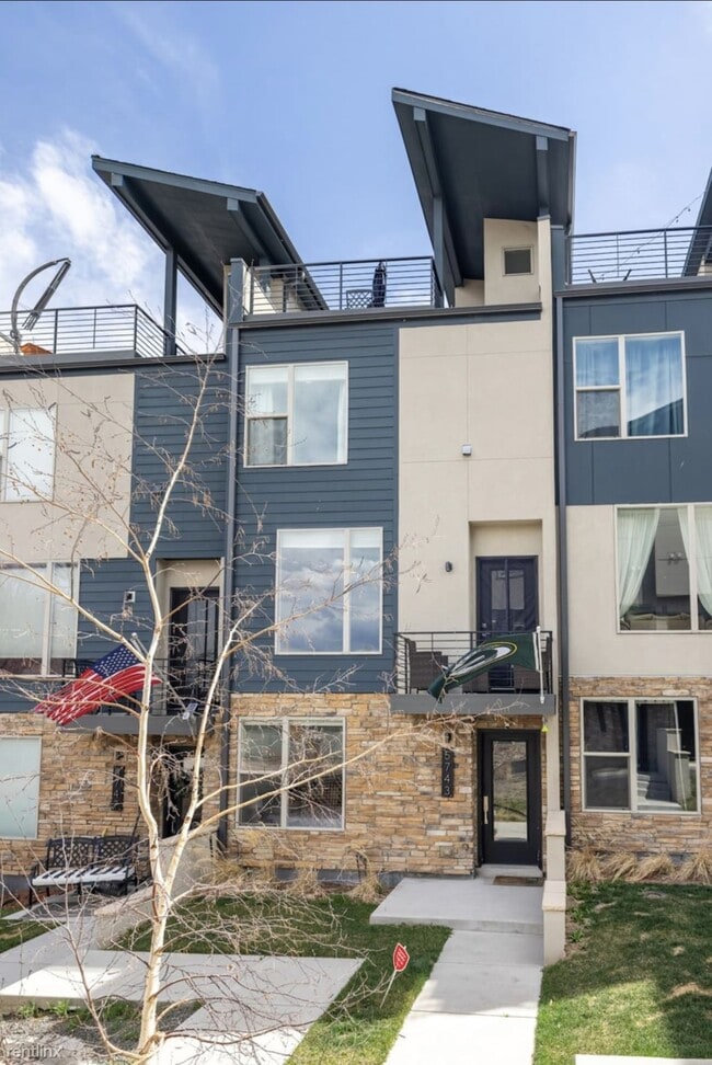 Building Photo - 3 br, 3 bath Townhome - 5743 West 17th Avenue